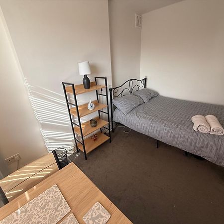 Cosy Victorian Guest Room Лондон Екстер'єр фото